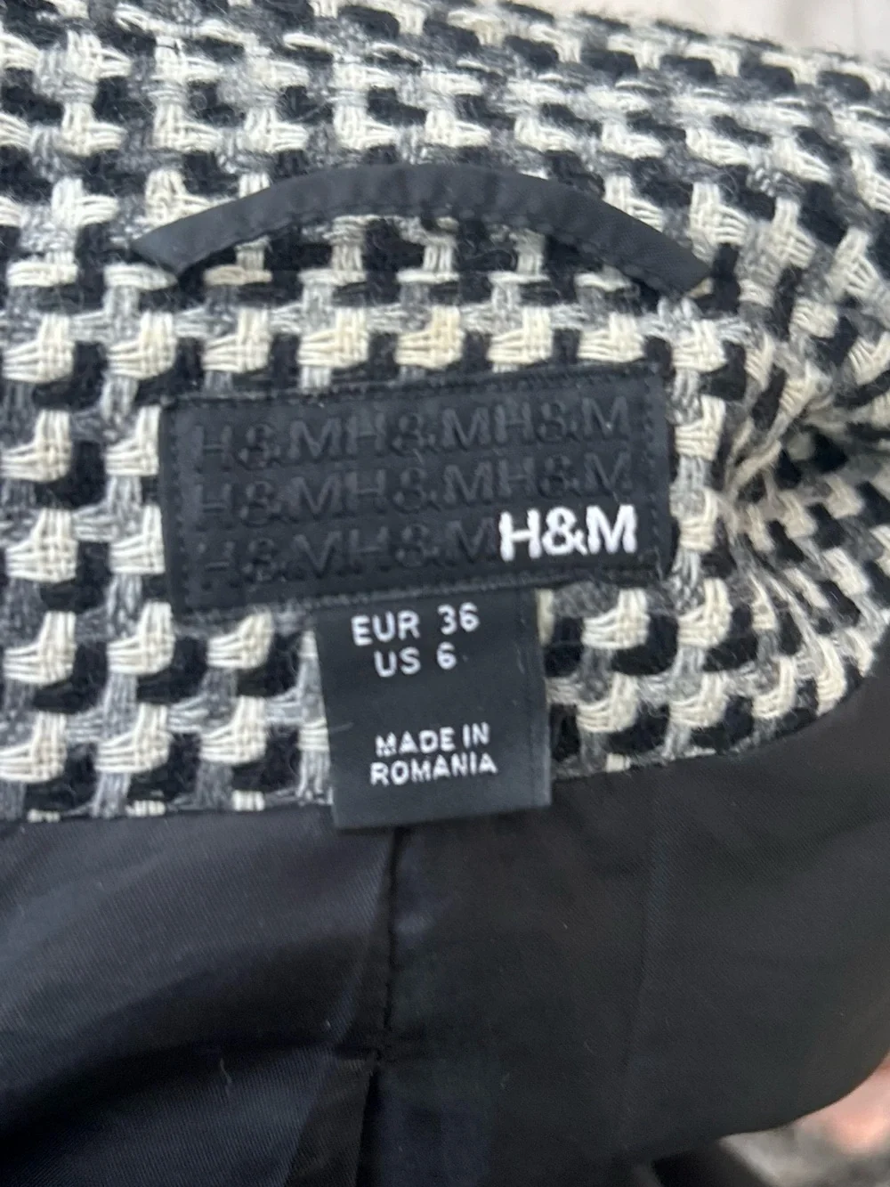H&M Black White Tweed Blazer Jacket Cropped Houndstooth Size 6 - Picture 3 of 3